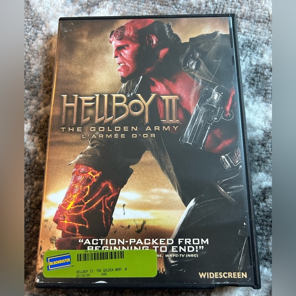 Batman, Hellboy, Watchmen & 300 DVDs - Picture 10 of 15